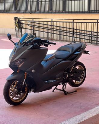 Tmax 560
