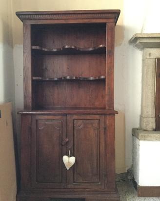 Piccola credenza