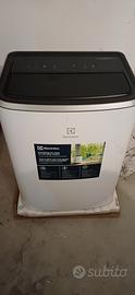 ELECTROLUX - EXP26U338CW