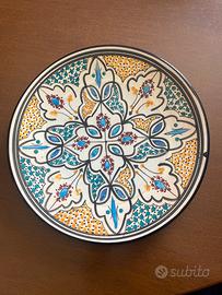 Piatto dipinto a mano 28 cm diametro stile etnico