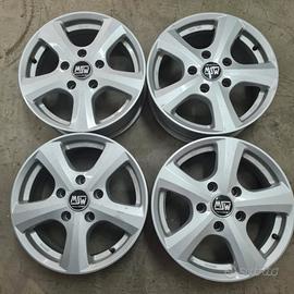 4 cerchi lega voyager freemont r16 lt897