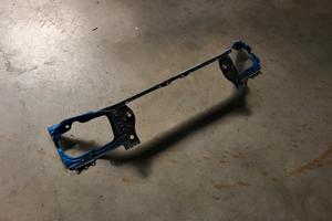 supporto fanali / radiatore Impreza sti 2004
