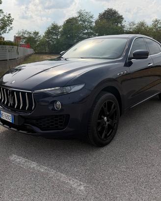 Maserati Levante V6 Diesel 275 CV AWD Granlusso