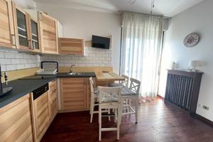 Appartamento bicamere con due terrazzi, cantina...