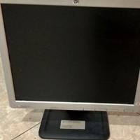 monitor LCD piatto HP 17"