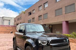 Land Rover Defender 110 2.0 Si4 PHEV 300 CV AWD Au