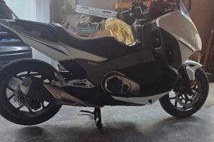 Honda integra 750 sport 2022