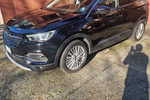 Auto opel grandlandx