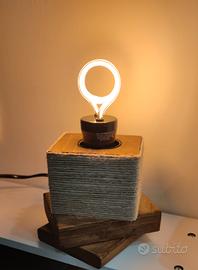 Lampada in legno