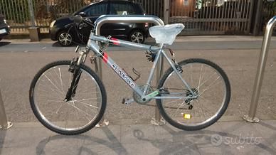 Bicicletta  Mountain bike 26 pollici 