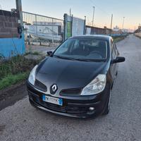 RENAULT Clio 3ª serie - 2007