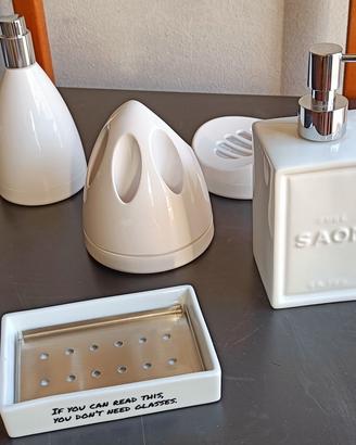 accessori bagno vari