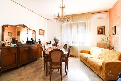 4 LOCALI A SANT'ELPIDIO A MARE