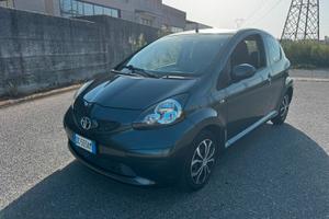 Toyota Aygo 1.0 12V VVT-i 3 porte Sol