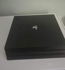 Play Station 4 Pro + 5 giochi