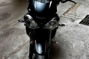 Triumph Street Triple 765 RS – Pari al nuovo