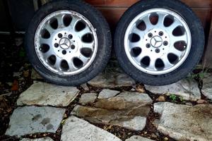 cerchi e gomme 15 pollici per classe a 180