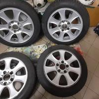 Cerchi in lega BMW completi di gomme