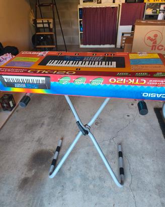 Pianola Casio Electronic