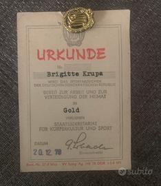 Distintivo oro 18kt DDR con Urkunde Originale 1978