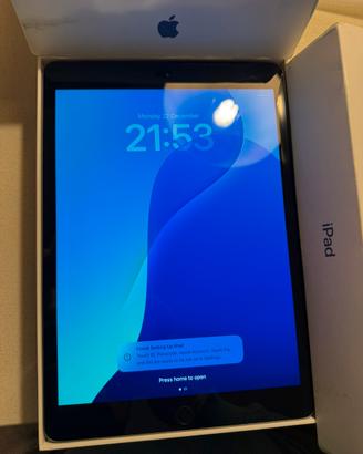 Ipad 8 gen 128gb,WiFi+Cellular con box, come nuovo