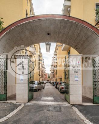 Appartamento a Roma Via Tuscolana 2 locali