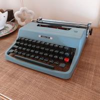 Macchina da scrivere Olivetti Lettera 32 Vintage