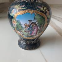 Vaso antico giapponese in porcellana  19 secolo