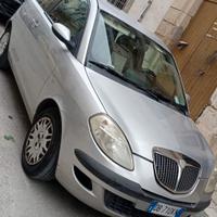 Lancia Y