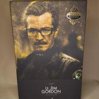 Hot Toys Lieutenant Jim Gordon MMS 182 Exclusive