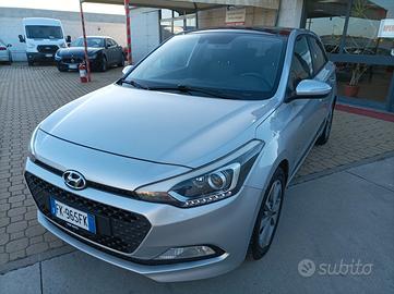 Hyundai i20 1.1 CRDi 75cv - neopatentati