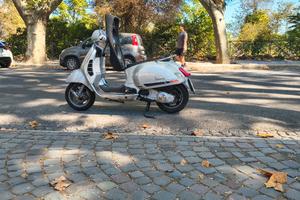 vespa 250 gts