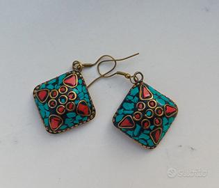 Orecchini nepalesi turchese e rosso