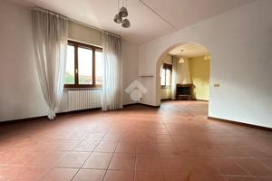 PORZIONE DI BIFAMILIARE A MONTECATINI-TERME