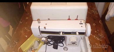 macchina da cucire Royal