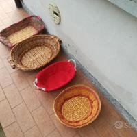 quattro cestini in paglia nuovi