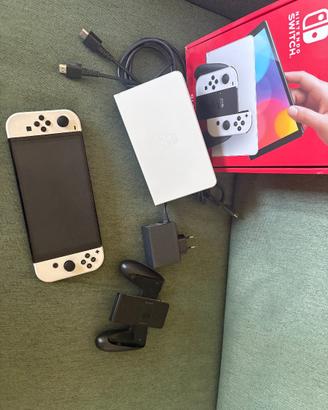 Nintendo switch oled  + giochi