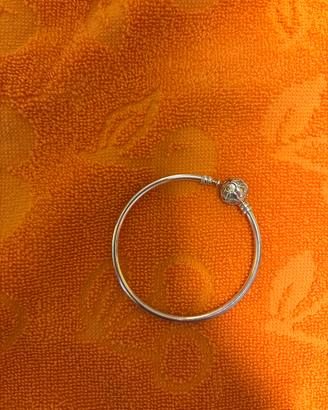 bracciale e charm pandora
