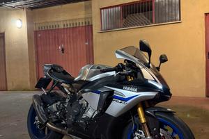 Yamaha YZF-R1 M