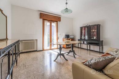 Appartamento di 98 m² con 4 locali e box auto dopp