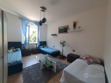 Posto letto in una casa molto grande e pulita