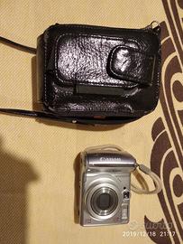 Macchina fotografica canon più custodia