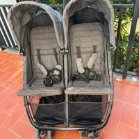 Passeggino gemellare leggero Brevi