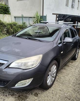 OPEL ASTRA STATION WAGON 1.7 TURBO DIESEL COSMO