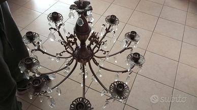 Lampadario in ottone e cristallo