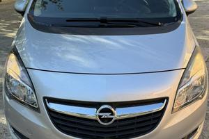 Auto Opel Meriva Utilitaria/Familiare