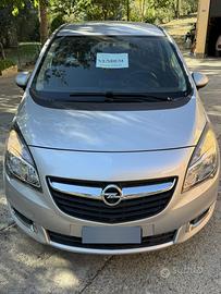 Auto Opel Meriva Utilitaria/Familiare