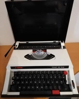 Macchina da scrivere anni 70’