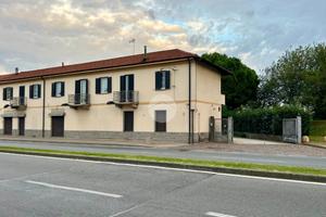 CASA SEMINDIPENDENTE A BEINASCO