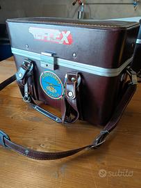 coppia di valigie vintage da fotografo in pelle 